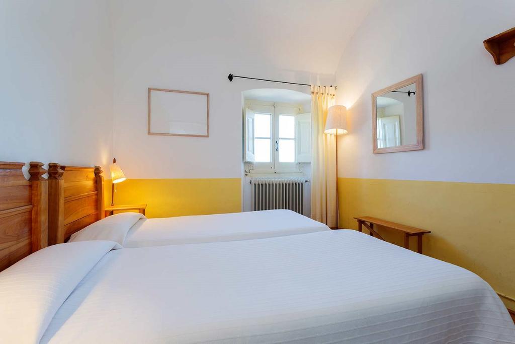 Can Felicia Hotel Beuda Cameră foto